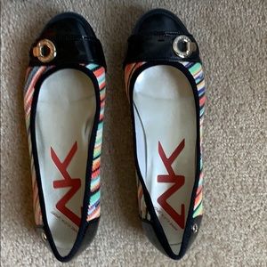 Anne Klein flats 7.5M